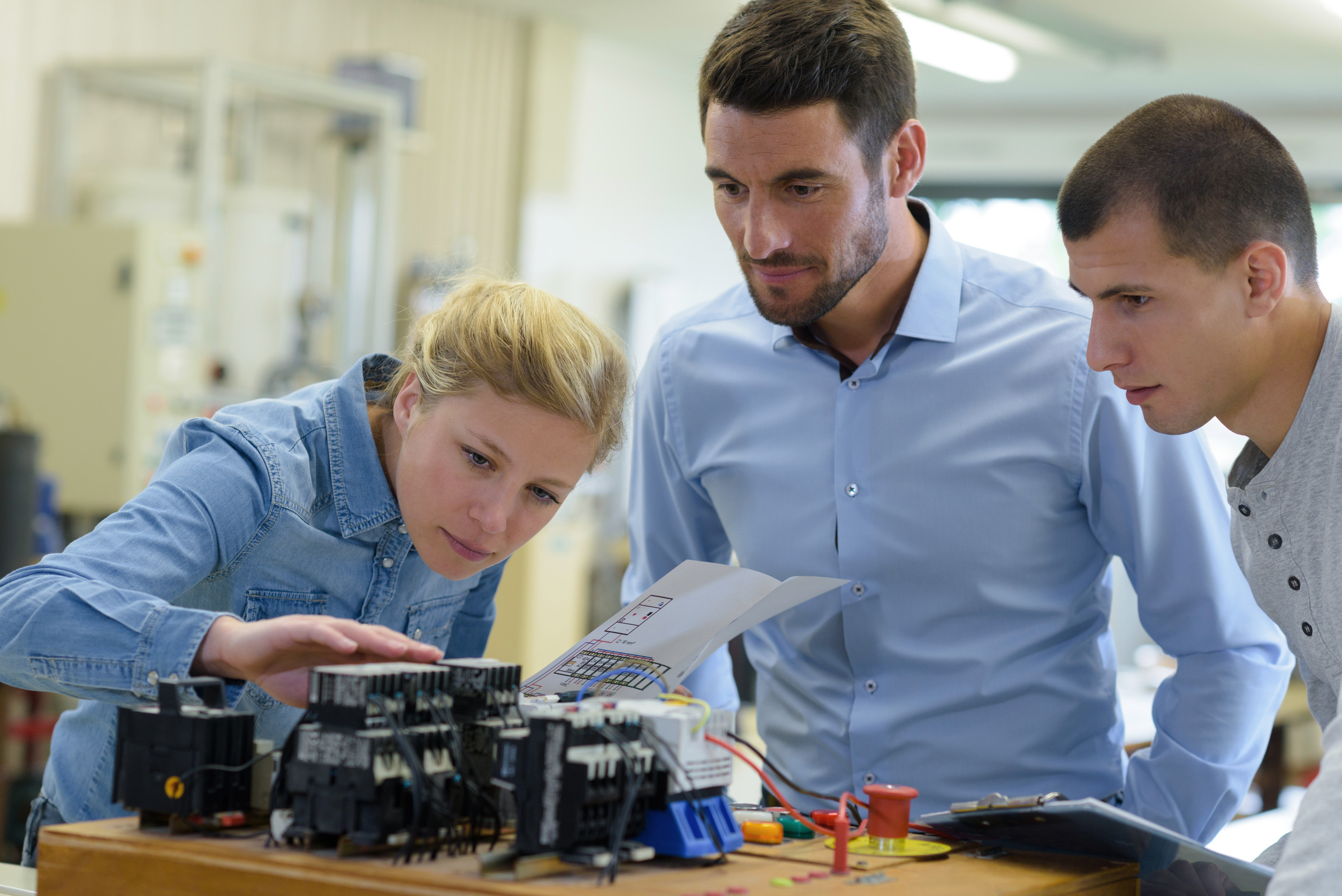 Top 8 Advantages of Apprenticeships